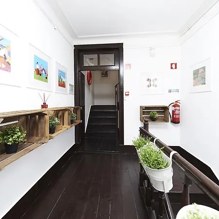 Konukevi Ponto De Abrigo Aveiro