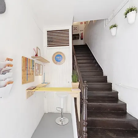 Konukevi Ponto De Abrigo